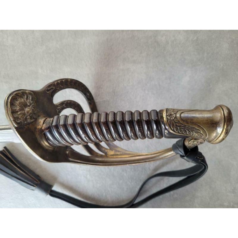 Sabre d'officier M1889 Auguste Fonson avec portepee en cuir