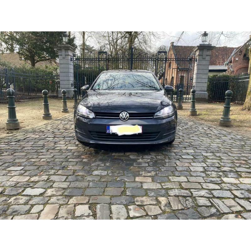 Golf 7 2L 6 vitesses boîte manuelle le toit ouvrant