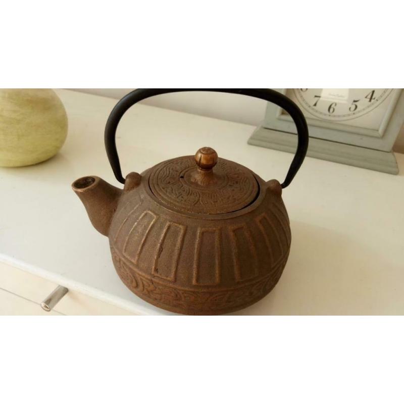 Antieke theepot - Gietijzer