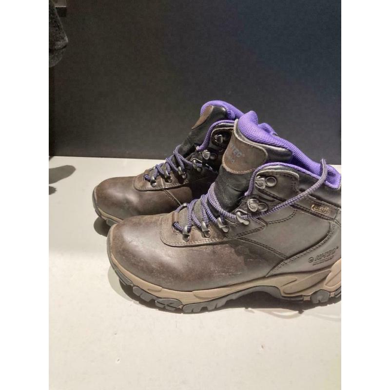 Bottes de montagne en cuir marron pour la taille 37