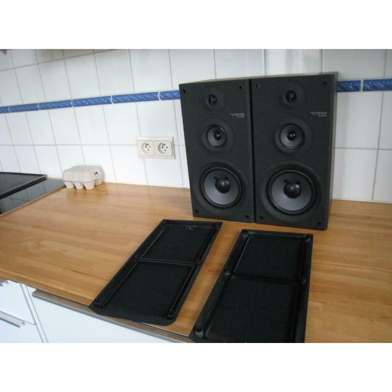 Haut parleur sony. 3 voie