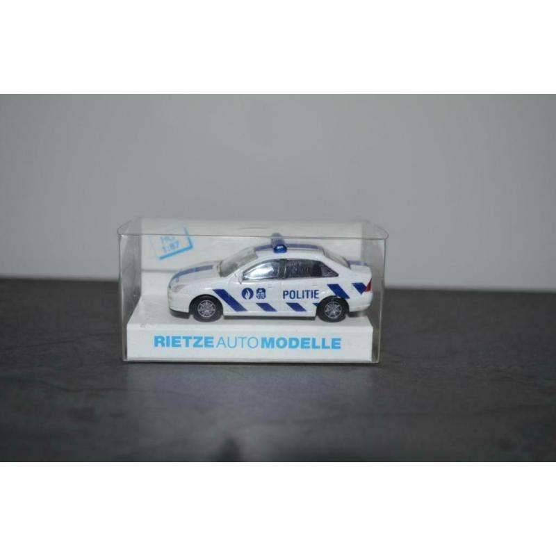 Lot 1L) 1:87 Rietze Ford Focus, Ford Mondeo / MIB!