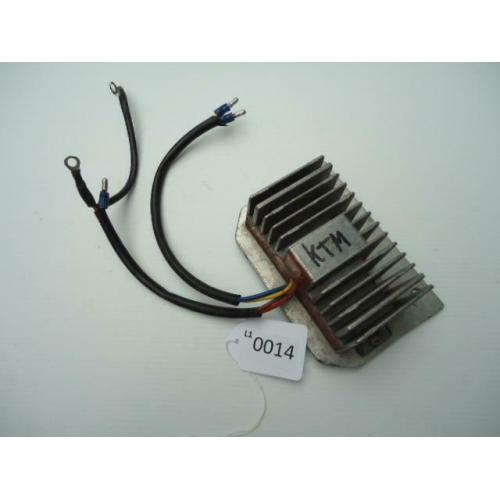 KTM Spanningsregelaar D1-22431