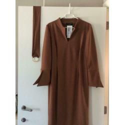 Modieus roestbruin jurkje ANA ALCAZAR (174€) - 38