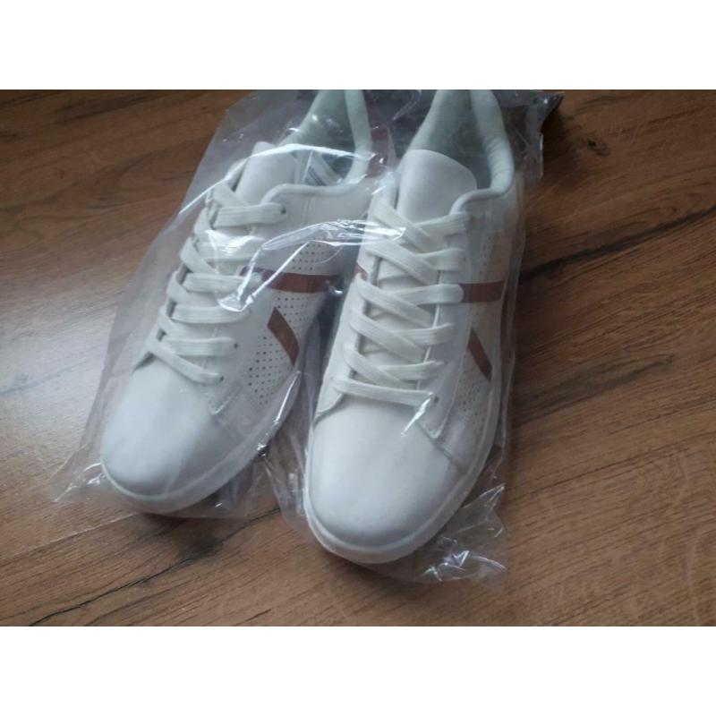 Beige sneakers - Dames - Maat 41 / Nieuw