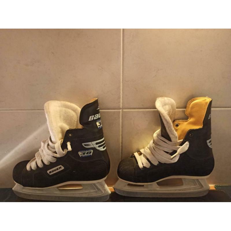 Dames ijshockey schaatsen