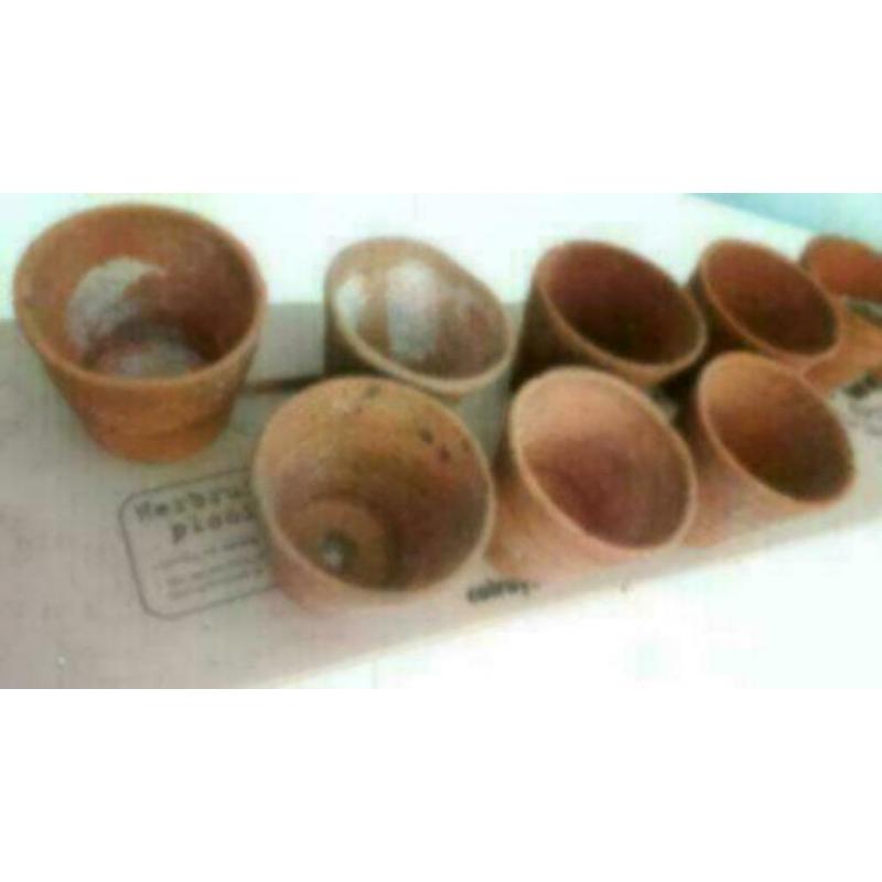 pots en terre cuite dia10 à 11cm - tournés à la main