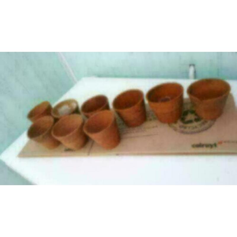 pots en terre cuite dia10 à 11cm - tournés à la main