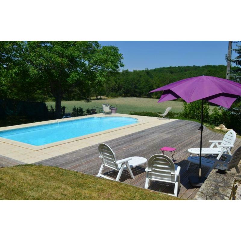 Quercynoise piscine privée, loisirs pour tous,wifi,linge lit