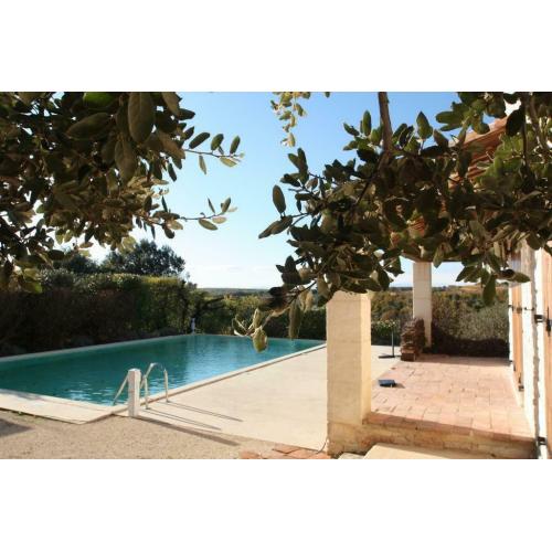 Ardèche du Sud Mas en Pierre à louer