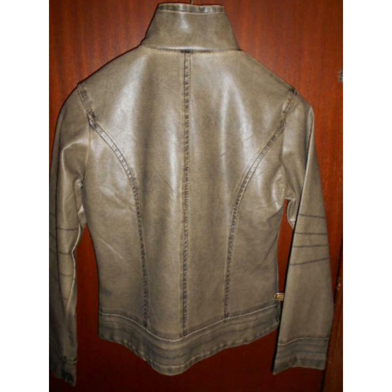 Nieuwe vest / maat 38