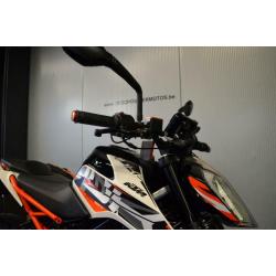 KTM Duke 125 ABS 2018 seulement 4416 Km AKRA avec garantie