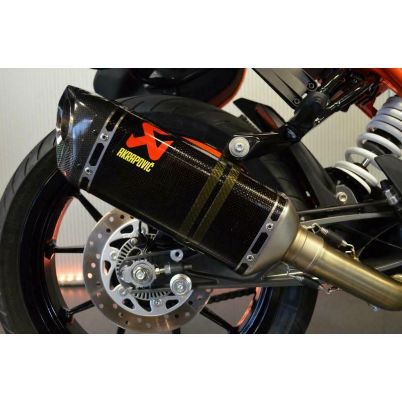 KTM Duke 125 ABS 2018 seulement 4416 Km AKRA avec garantie