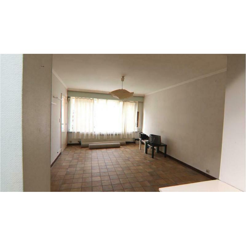 Huis te koop in Sint-Andries, 2 slpks