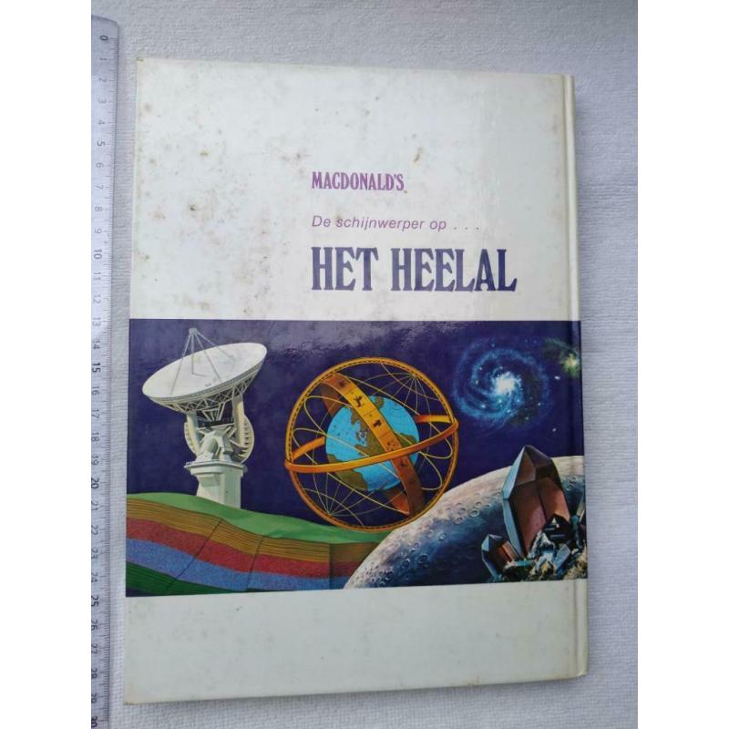 het heelal McDonald's planeten sterren pasen moederdag zomer