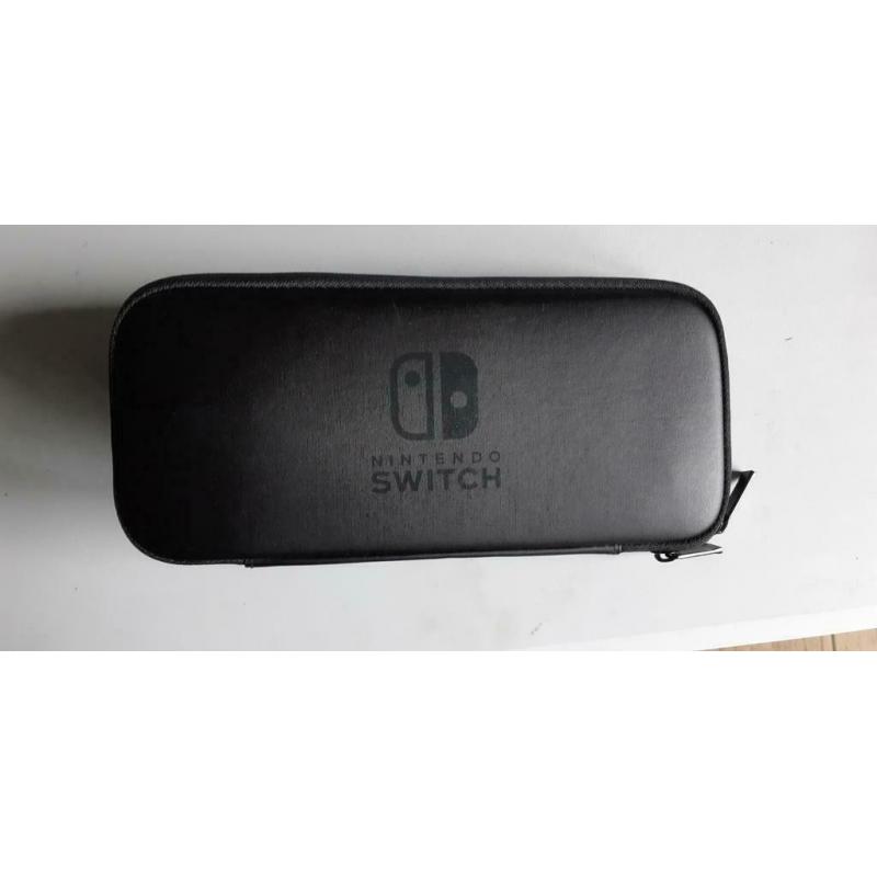 Nintendo Switch Met 2 Leuke Spelletjes + Beschermhoes